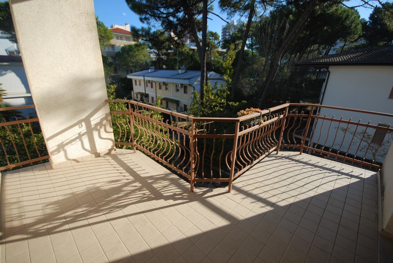 Villa Azalea Lignano Sabbiadoro Kültér fotó